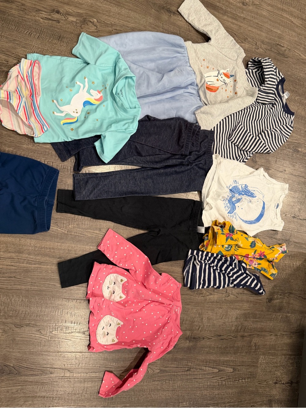 Girls 3t and 4t bundle 16pieces